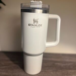 Stanley OG Tumbler White
